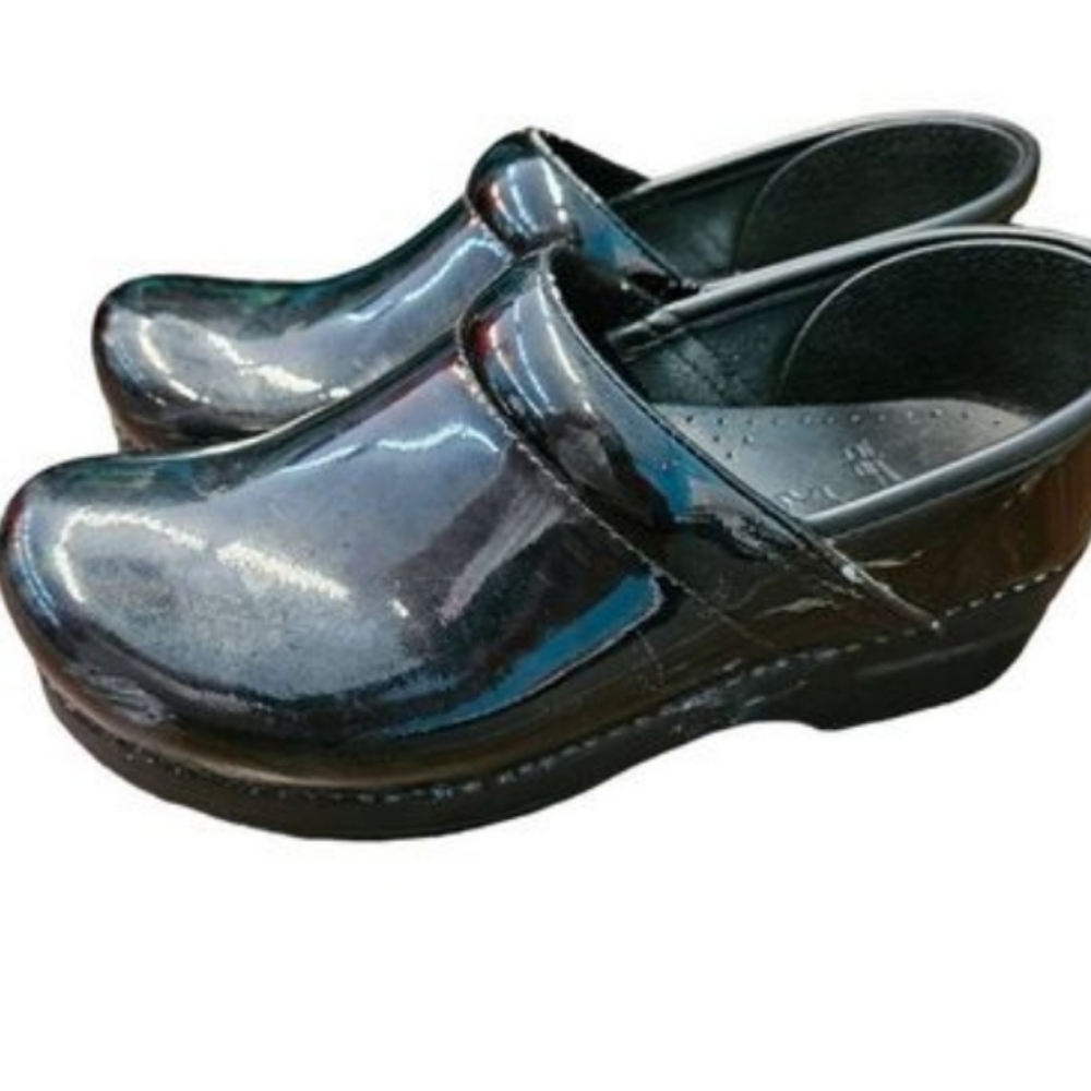Dansko Black Patent Leather Clogs 8/38